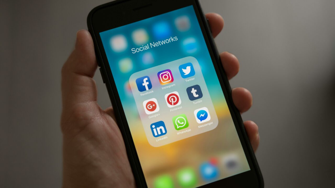 Réseaux sociaux : commencez à bâtir