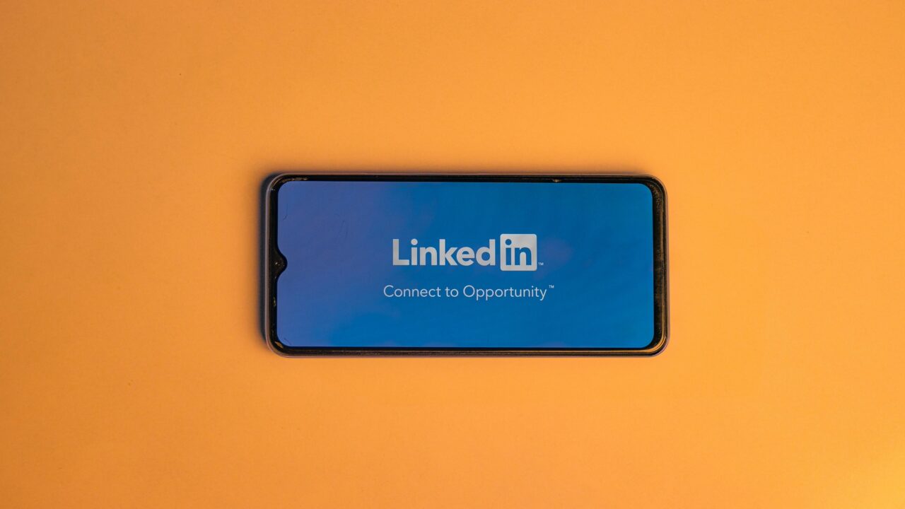 LinkedIn: company pages are losing ground